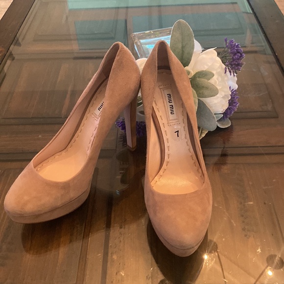 Miu Miu Tan Suede Heels - Picture 1 of 16
